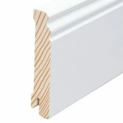 BAUHAUS Sockelleiste 2,4 M X 1,8 Cm X 9,6 Cm, Nadelholz, Lackiert