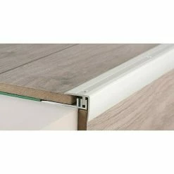 BAUHAUS LOGOCLIC Treppenkantenprofil 229 Silber, 1 M X 27,7 Mm X 27 Mm, Montageart: Schrauben